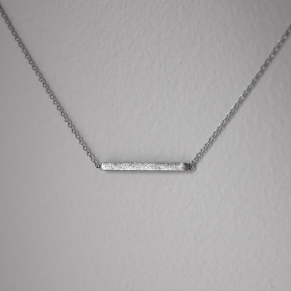 Silver necklace with square rod - Picture 5 of 5
